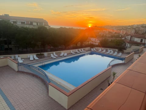 Swimming pool, Swimming pool, Sunset