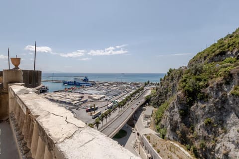 Nearby landmark, Day, Neighbourhood, Natural landscape, Mountain view, Sea view