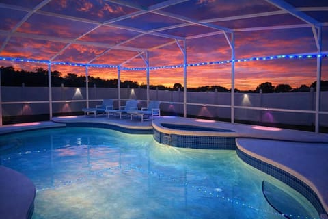 Hot Tub, Pool view, Swimming pool, Swimming pool, Sunset
