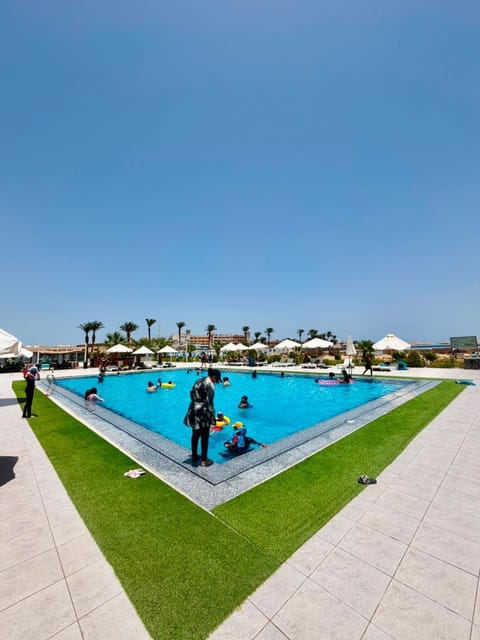 Pool view, Swimming pool, Swimming pool, sunbed