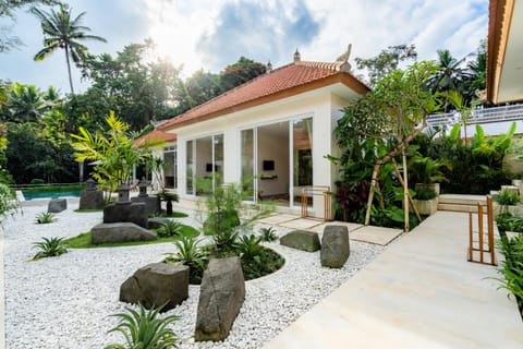Property building, Garden