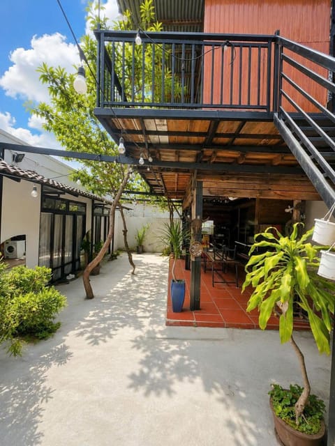 Patio, Day, Garden, View (from property/room), Balcony/Terrace, Garden view