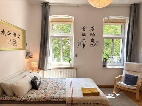 Bed, View (from property/room), Photo of the whole room, Seating area, Bedroom, towels
