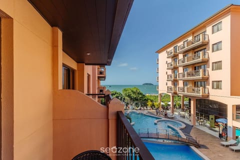 Balcony/Terrace, Pool view