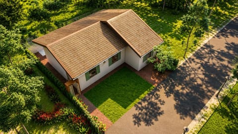 Property building, Spring, Day, Neighbourhood, Natural landscape, Bird's eye view, Garden, Garden, Garden view, Street view