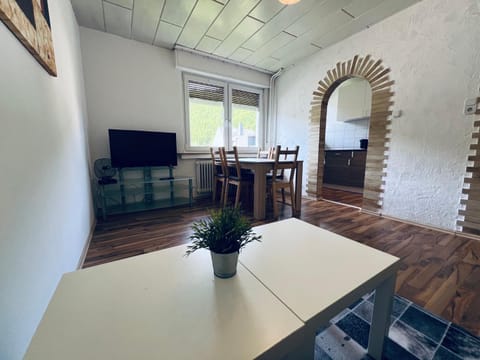 Communal lounge/ TV room, TV and multimedia, Living room