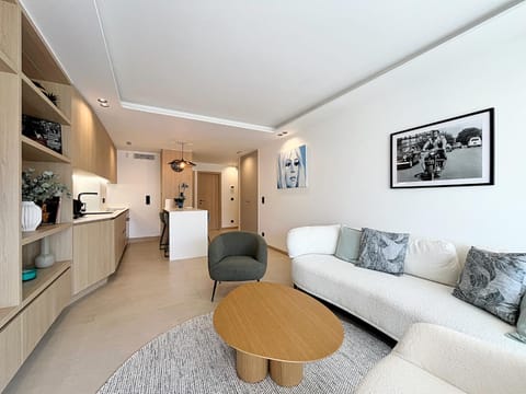 Communal lounge/ TV room, Living room, Seating area