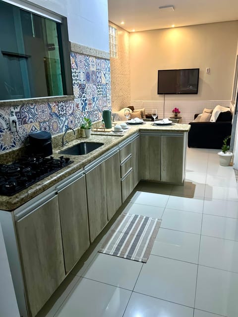 TV and multimedia, Kitchen or kitchenette, stove