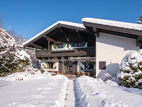 Property building, Winter