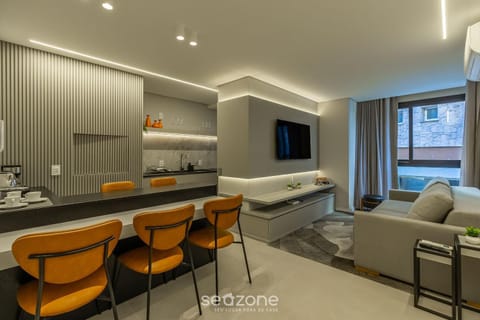 TV and multimedia, Living room, Dining area