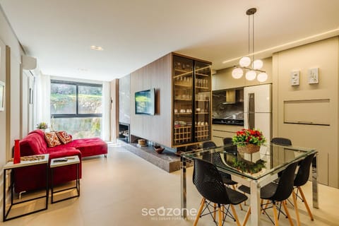 TV and multimedia, Living room, Dining area