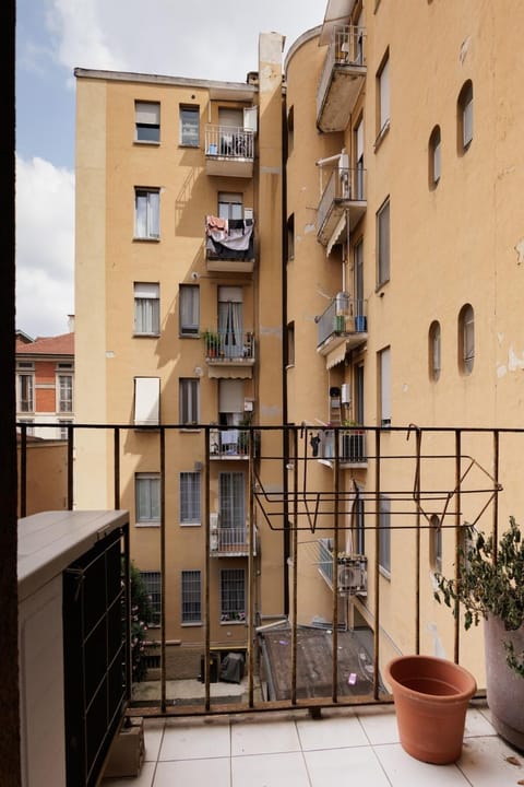 Property building, Day, View (from property/room), Balcony/Terrace