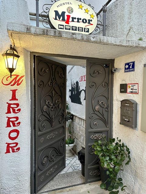 Hostel Mirror Hostel in Mostar