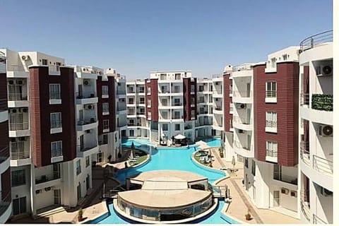 Property building, Swimming pool