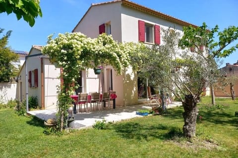 Property building, Patio, Garden