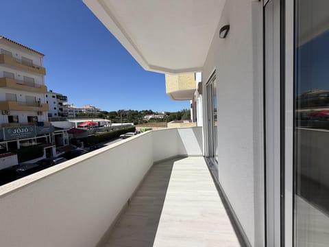View (from property/room), Balcony/Terrace, Parking