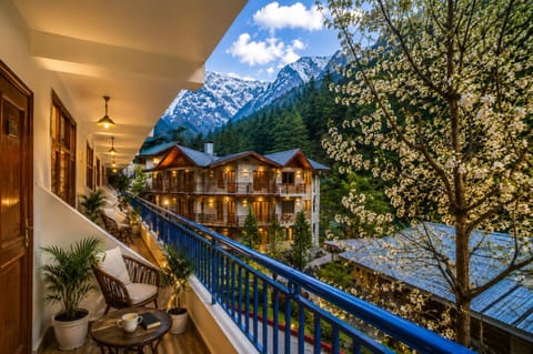 Balcony/Terrace, Mountain view