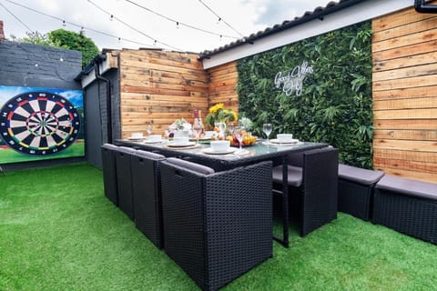 Garden, Balcony/Terrace, Evening entertainment