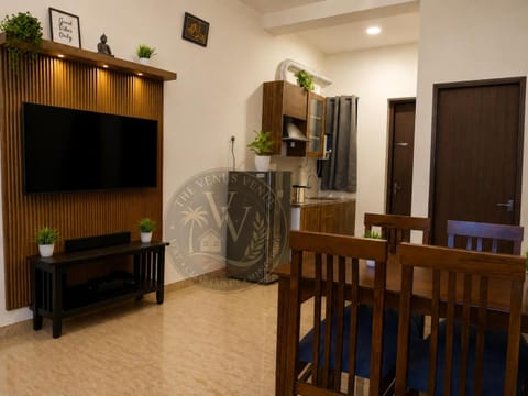 Communal lounge/ TV room, TV and multimedia, Kitchen or kitchenette, Living room, Dining area
