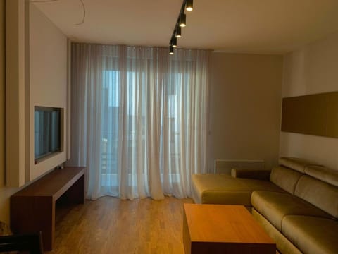 Communal lounge/ TV room, Living room, Seating area