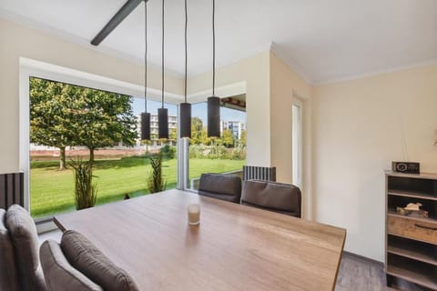 Living room, Seating area, Dining area, Garden view