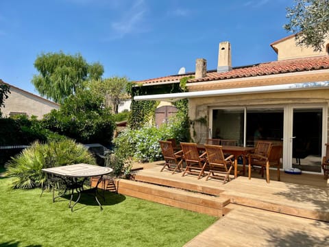 Patio, Garden, Garden view
