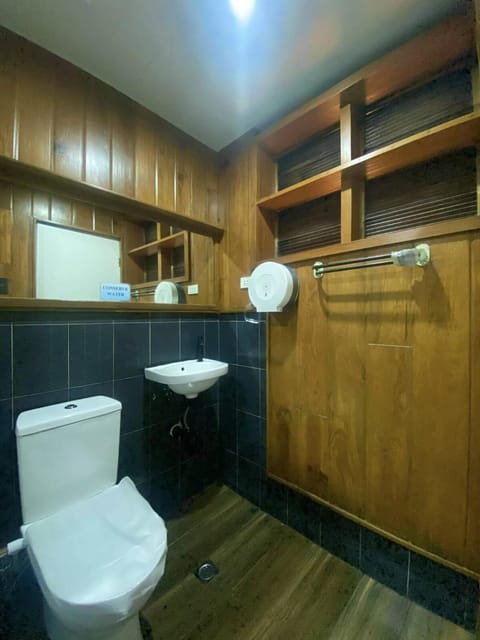 Toilet, Bathroom