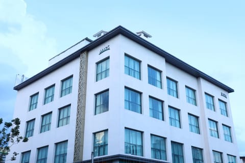 Property building, Street view