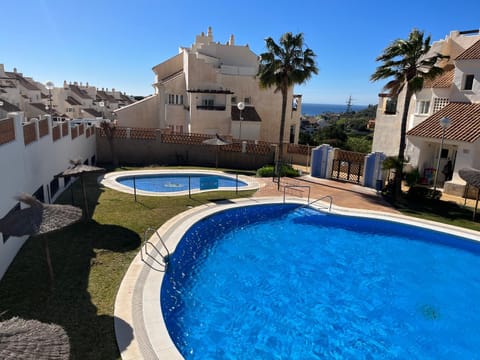 Garden, Swimming pool