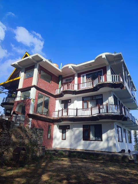 Property building, View (from property/room), Balcony/Terrace