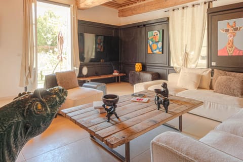 TV and multimedia, Living room