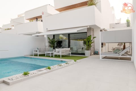 Patio, View (from property/room), Balcony/Terrace, Pool view, Swimming pool, sunbed