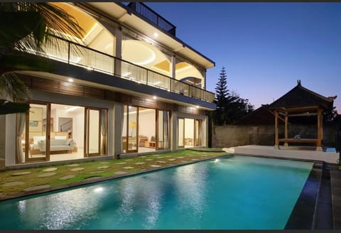 Pool view, Swimming pool, Swimming pool