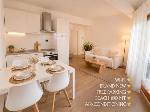 Kitchen or kitchenette, Living room, Photo of the whole room, Seating area, Dining area