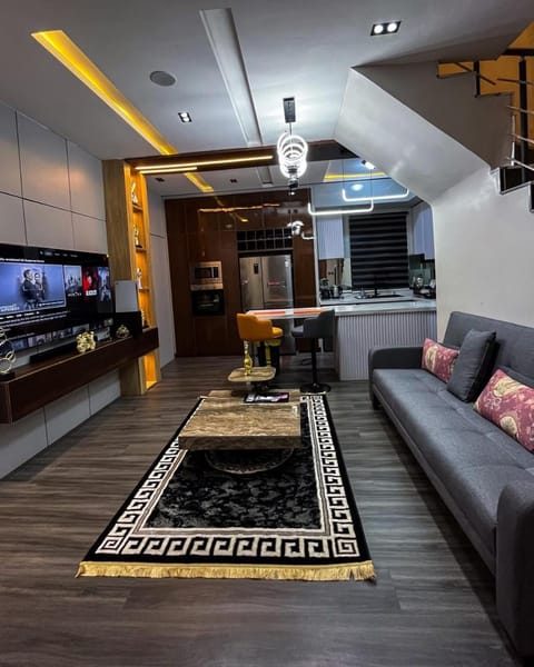 Communal lounge/ TV room, TV and multimedia, Living room, Seating area