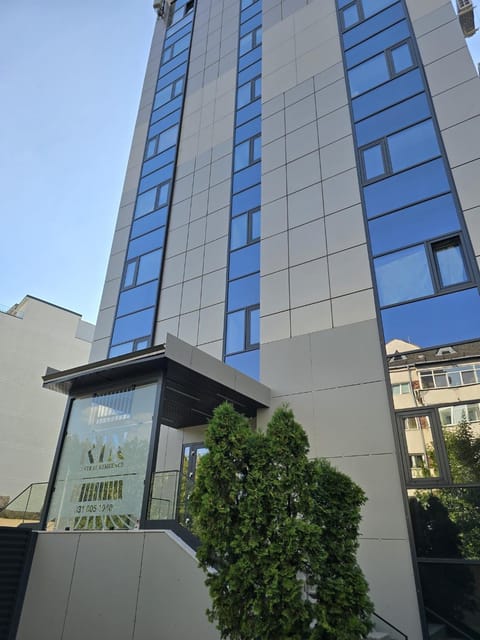 Property building, Day