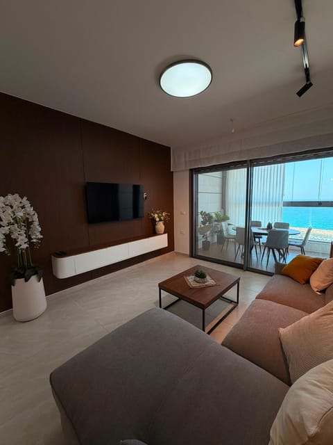 TV and multimedia, Sea view