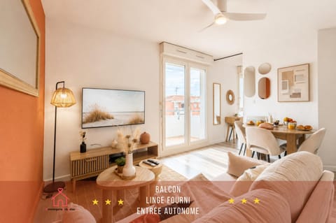Day, TV and multimedia, Balcony/Terrace, Living room, Dining area, heating, internet