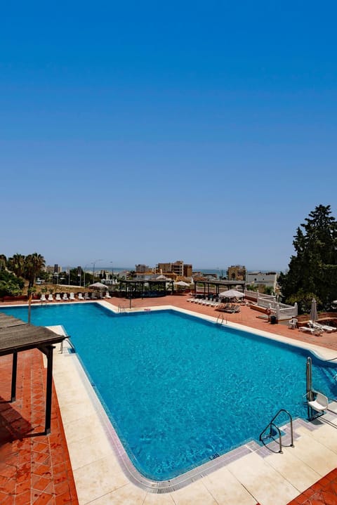 Day, Swimming pool, sunbed