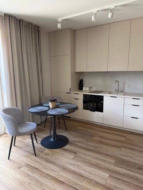 Dining area, pet friendly