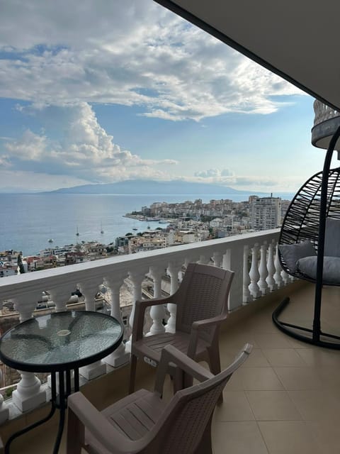 Day, Natural landscape, View (from property/room), Balcony/Terrace, Seating area, Dining area, Sea view