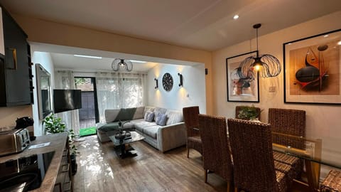 Communal lounge/ TV room