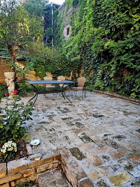 Garden, Garden, Balcony/Terrace, Garden view