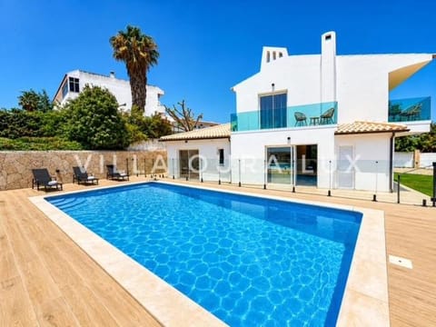 Property building, View (from property/room), Garden view, Pool view, Swimming pool, Parking, sunbed