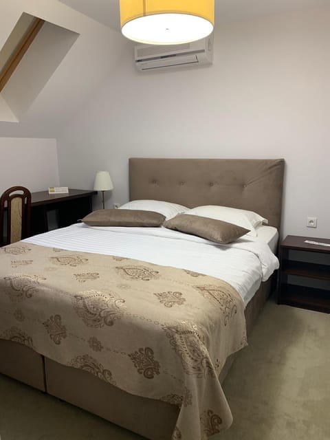 Vila Palace Bed and Breakfast in Timiș County