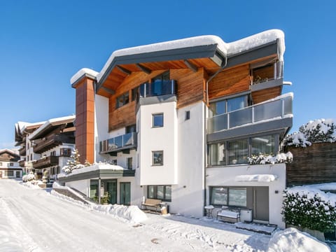 Property building, Winter