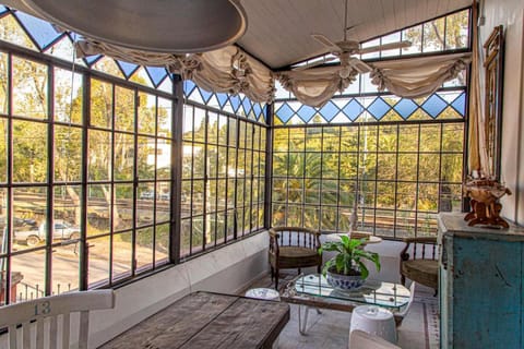 Day, Living room, Seating area, Dining area