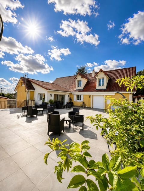 Patio, Day