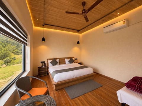 Bed, Bedroom, air conditioner