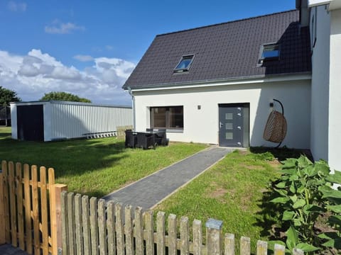 Property building, Garden, Garden, Garden view